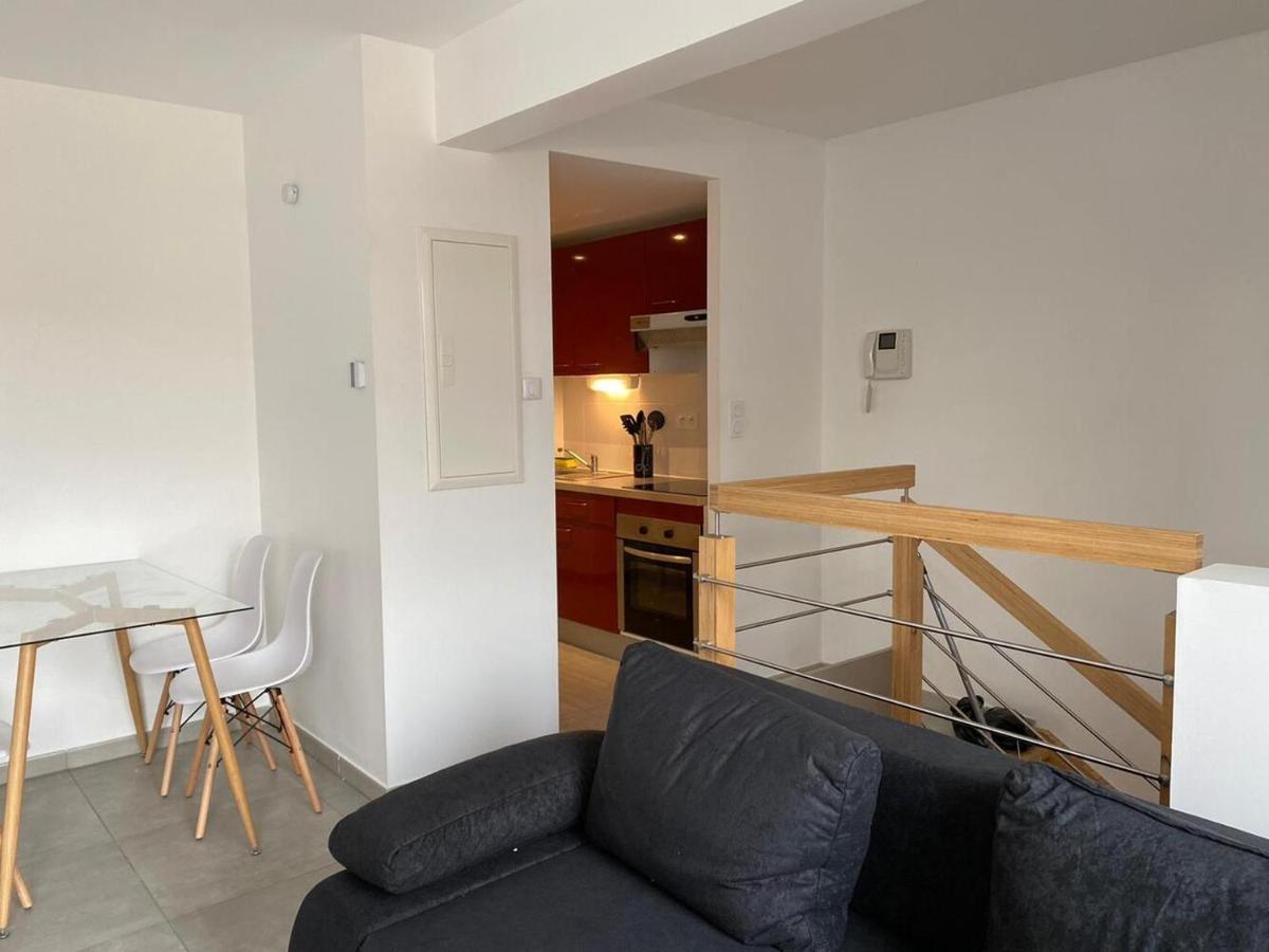 301 - Appartement Duplex Moderne - Jeanne D Arc, Toulouse Kültér fotó